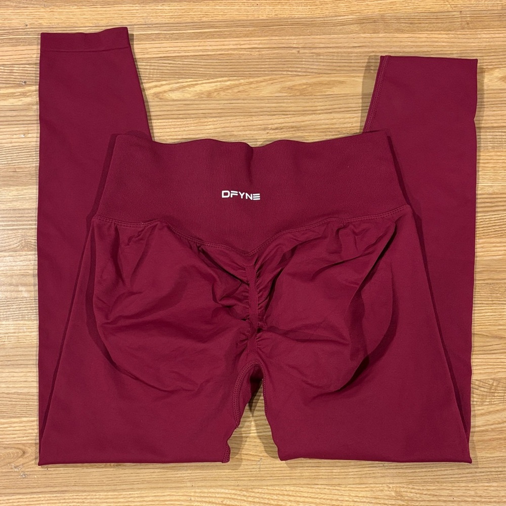 DFYNE Women's Maroon High-Rise Performance Leggings - Picture 2 of 6